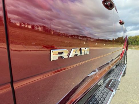 Used 2019 RAM 2500 Laramie image 11