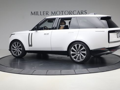 Used 2023 Land Rover Range Rover Autobiography AWD/4WD image 4