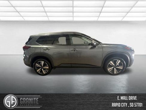 Used 2026 Nissan Rogue SL AWD/4WD image 6