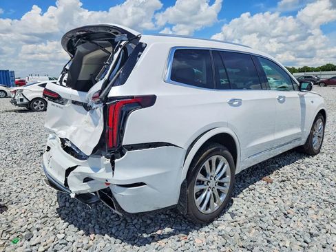 Used 2024 Cadillac XT6 Premium Luxury w/ Technology Package AWD/4WD image 4