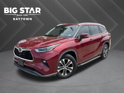 Used 2021 Toyota Highlander XLE