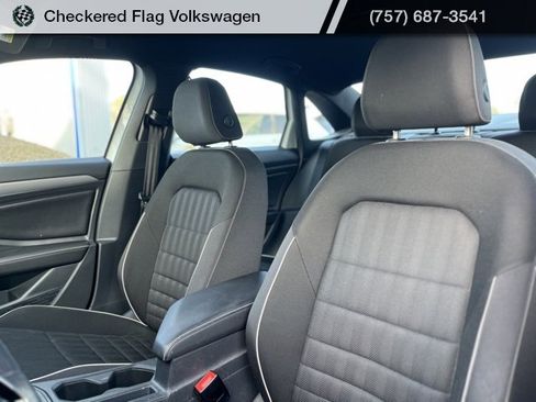 Used 2023 Volkswagen Jetta Sport image 20