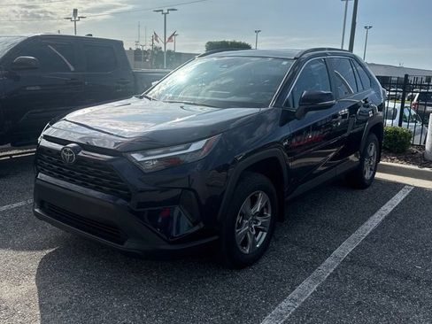 Used 2024 Toyota RAV4 XLE w/ Convenience Package FWD image 1