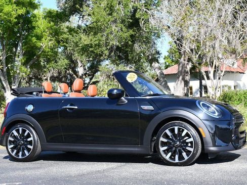 Used 2024 MINI Cooper S w/ Signature Upholstery Package FWD image 8