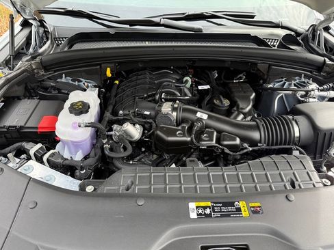 New 2025 Jeep Grand Cherokee L Limited image 10