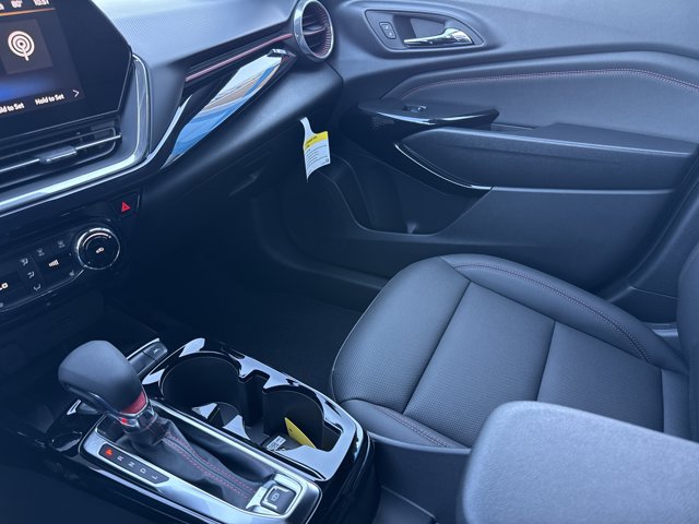 New 2026 Chevrolet Trax RS w/ Sunroof Package FWD image 20
