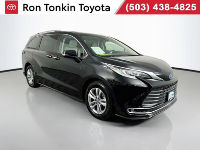 Used 2022 Toyota Sienna Limited