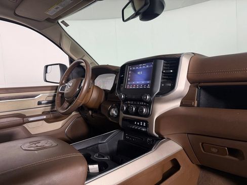 Used 2019 RAM 1500 Laramie AWD/4WD image 33