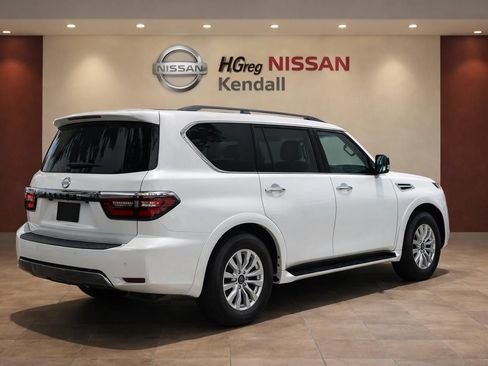 Used 2024 Nissan Armada SV w/ Cargo Package RWD image 4