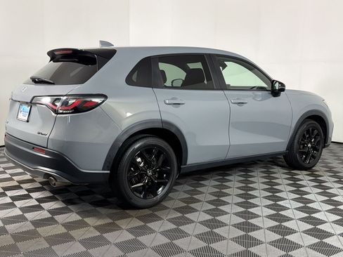 Used 2025 Honda HR-V Sport image 7