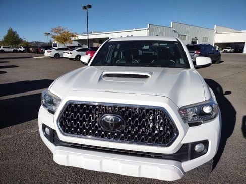 Used 2019 Toyota Tacoma 4x4 Double Cab image 6