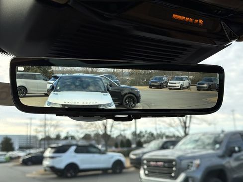 New 2026 Land Rover Range Rover Long Wheelbase SE image 26