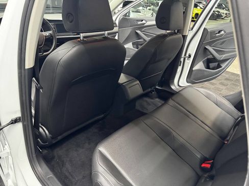 Used 2019 Volkswagen Jetta SE image 44