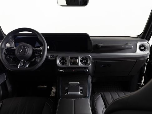 Used 2025 Mercedes-Benz G 63 AMG 4MATIC image 33