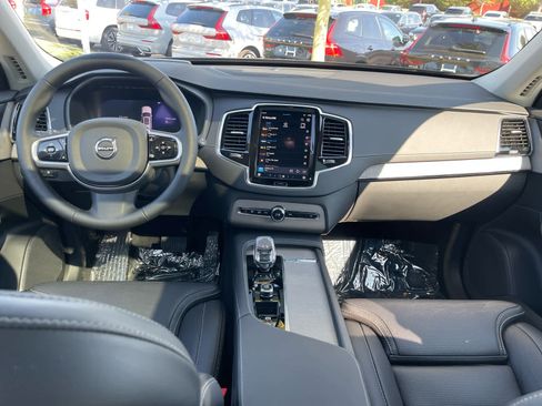 Used 2024 Volvo XC90 T8 Ultimate w/ Protection Package image 20
