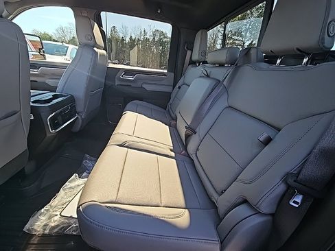 New 2026 GMC Sierra 2500 SLT w/ SLT Premium Package image 14
