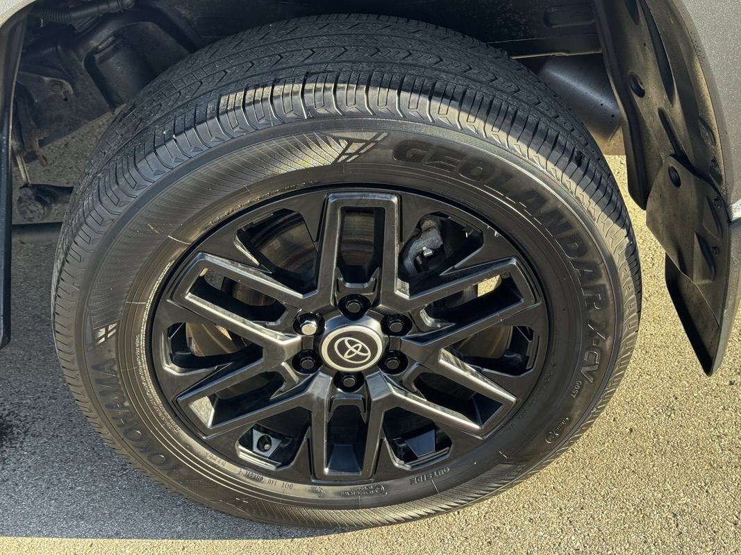 Used 2022 Toyota Tundra Limited AWD/4WD image 50