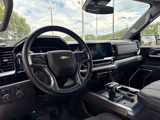 Used 2025 Chevrolet Silverado 1500 LT AWD/4WD image 23