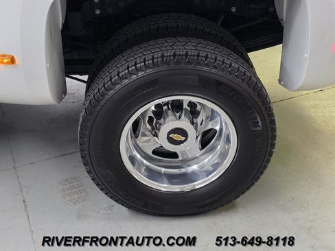 Used 2018 Chevrolet Silverado 3500 High Country w/ Duramax Plus Package AWD/4WD image 25