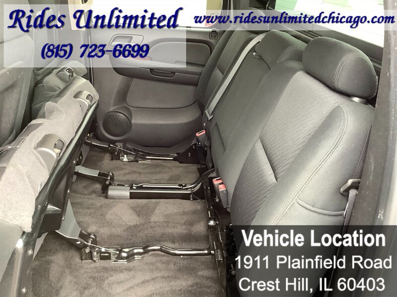 Used 2013 Chevrolet Avalanche LS RWD image 27