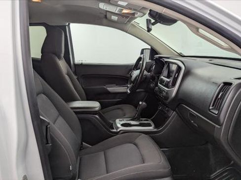 Used 2021 Chevrolet Colorado LT w/ Fleet Safety Package image 16