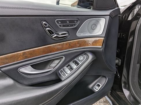 Used 2016 Mercedes-Benz S 550 4MATIC Sedan image 12