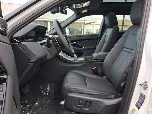 New 2026 Land Rover Range Rover Evoque S image 8