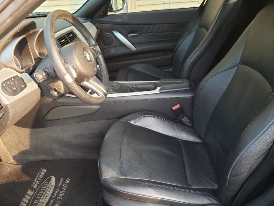 Used 2008 BMW Z4 3.0si RWD image 44