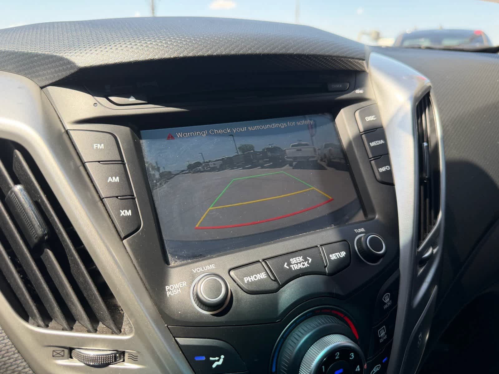 Used 2015 Hyundai Veloster FWD image 19