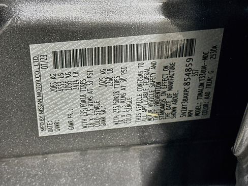 Used 2023 Nissan Rogue SV FWD image 12
