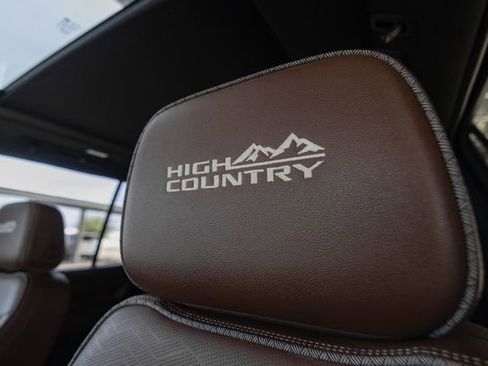 Used 2023 Chevrolet Tahoe High Country image 11