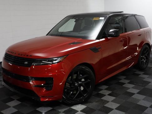 New 2025 Land Rover Range Rover Sport Dynamic SE image 3