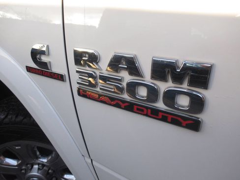 Used 2016 RAM 3500 Laramie image 20