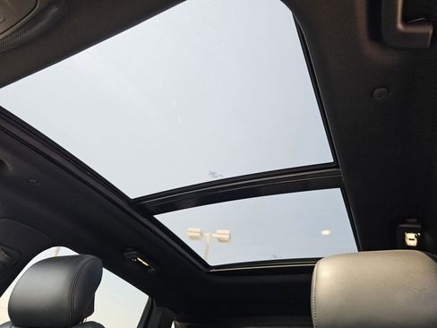 Used 2016 Lincoln MKX Reserve w/ Luxury Package image 28