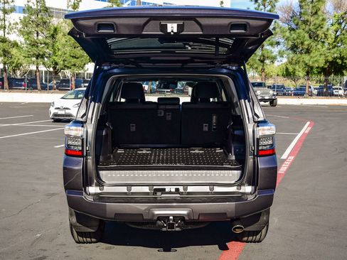 Certified 2023 Toyota 4Runner SR5 Premium w/ Moonroof Package image 30