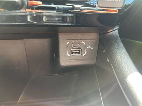 Used 2022 Jeep Compass Latitude AWD/4WD image 32