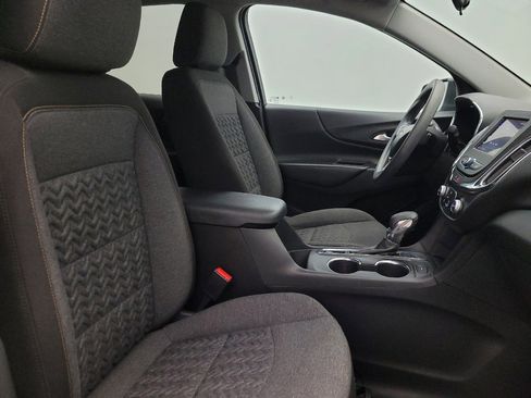 Used 2024 Chevrolet Equinox LT FWD image 21