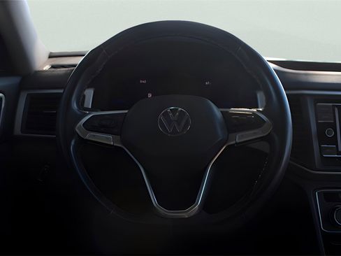 Used 2023 Volkswagen Atlas SE image 14