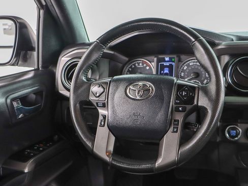 Used 2023 Toyota Tacoma TRD Sport image 13