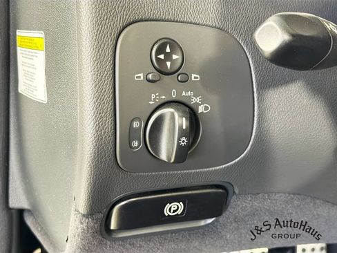 Used 2005 Mercedes-Benz CLK 55 AMG Cabriolet image 10