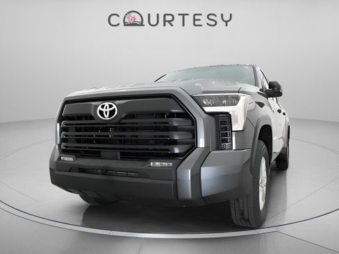 New 2025 Toyota Tundra SR5 image 31