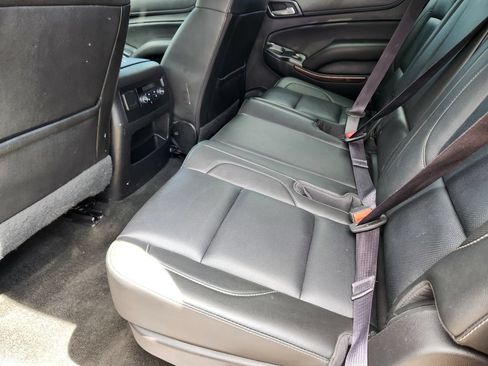 Used 2017 GMC Yukon XL SLT AWD/4WD image 8