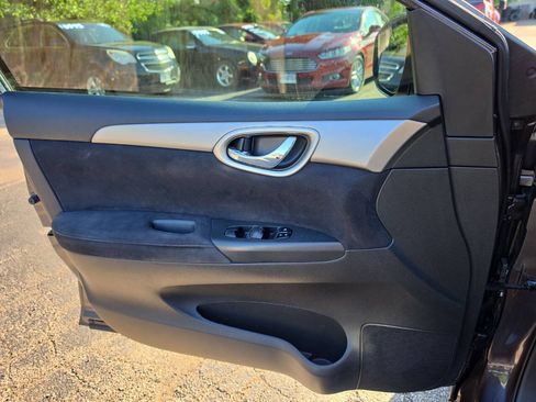 Used 2013 Nissan Sentra SV FWD image 8