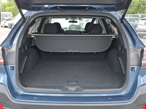 Used 2022 Subaru Outback Premium AWD/4WD image 27