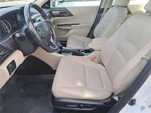 Used 2016 Honda Accord EX-L image 16