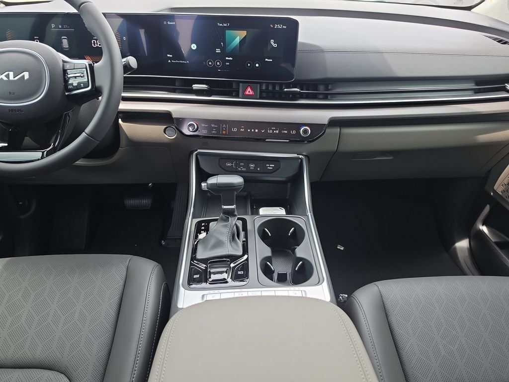 New 2026 Kia Carnival EX FWD image 15