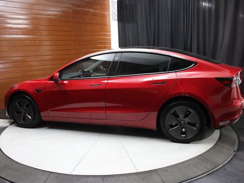 Used 2023 Tesla Model 3 Standard Range image 12