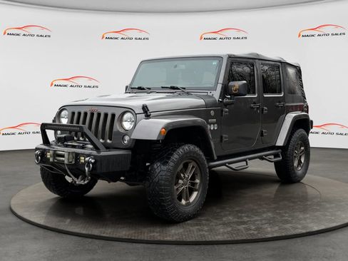 Used 2016 Jeep Wrangler Unlimited Sahara image 1