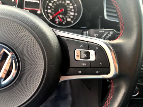 Used 2019 Volkswagen GTI Rabbit Edition image 35