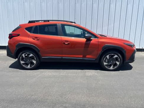 Used 2024 Subaru Crosstrek 2.5i Limited w/ Crosstrek Mirror Package AWD/4WD image 7